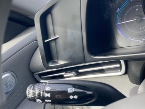 Used 2022 Hyundai Elantra Blue w/ Cargo Package image 20