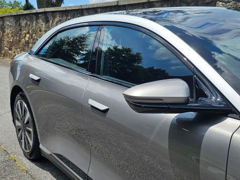 Used 2023 Lucid Air Touring AWD/4WD image 18