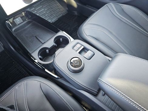 Used 2023 Ford Mustang Mach-E Premium image 33