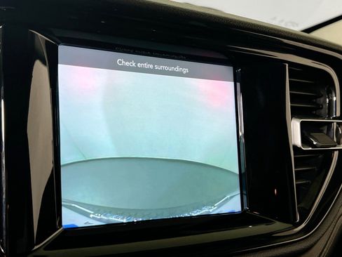 Used 2022 Dodge Durango SXT image 13