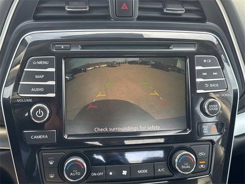 Used 2023 Nissan Maxima SL image 35