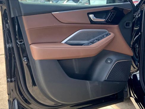 Used 2025 Acura MDX FWD w/ Technology Package image 10