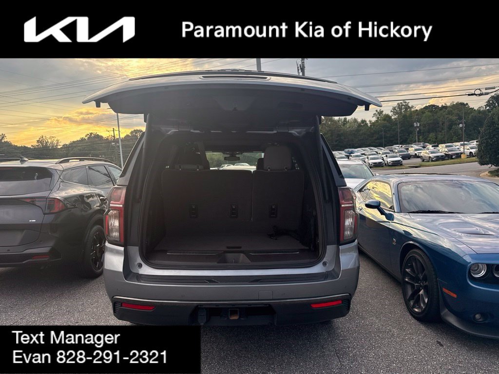 Used 2022 Chevrolet Tahoe Z71 w/ Luxury Package AWD/4WD image 6
