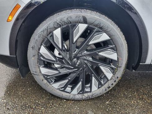 New 2026 Lincoln Nautilus Reserve w/ Jet Appearance Package image 12