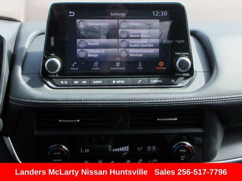 Used 2023 Nissan Rogue SV image 18