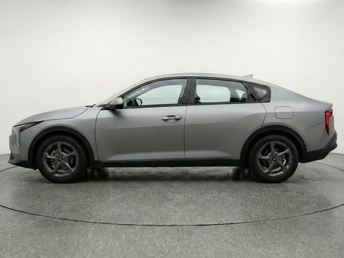 Used 2025 Kia K4 FWD image 5