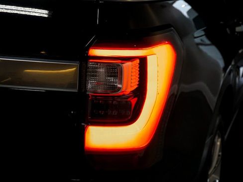 Used 2019 Ford Expedition Platinum image 86