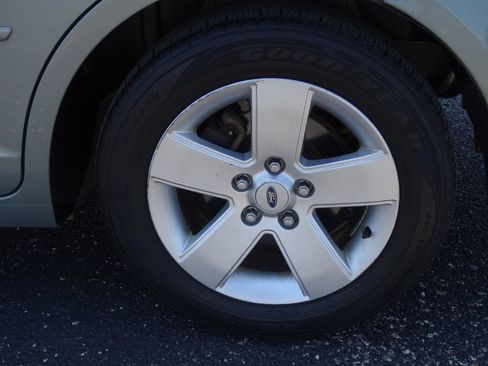 Used 2008 Ford Fusion SE FWD image 25