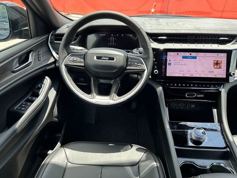 New 2026 Jeep Grand Cherokee Limited RWD image 27