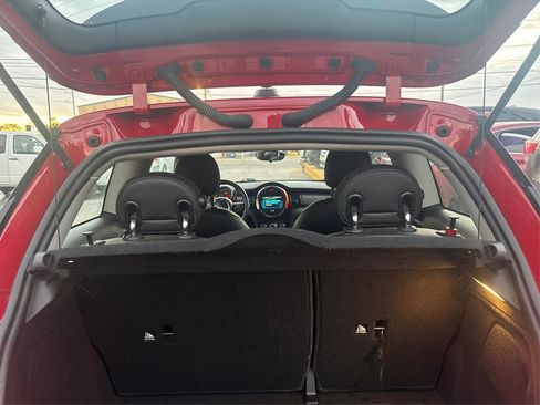 Used 2020 MINI Cooper 2-Door Hardtop FWD image 10