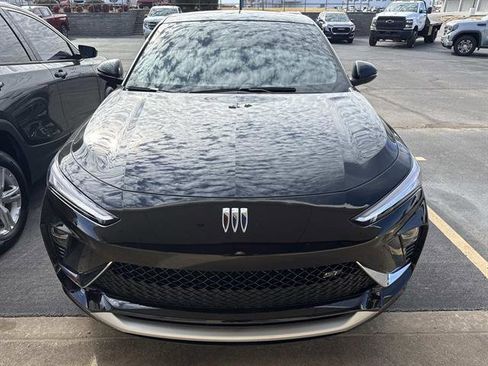 Used 2026 Buick Envista Sport Touring w/ Convenience I Package image 2