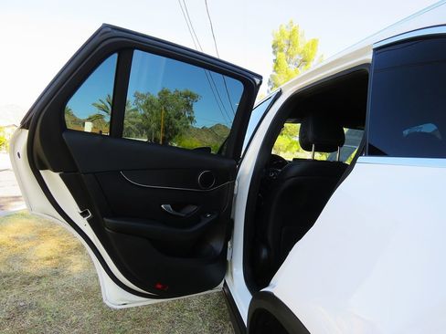 Used 2017 Mercedes-Benz GLC 300 image 18