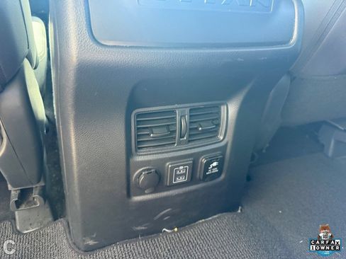 Used 2024 Nissan Titan SV w/ SV Convenience Package AWD/4WD image 13