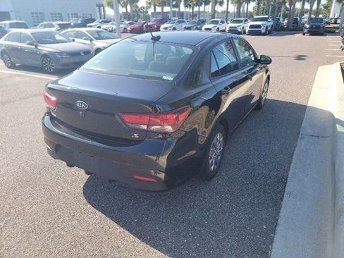 Used 2019 Kia Rio S FWD image 3