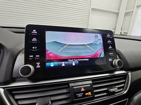 Used 2020 Honda Accord Sport image 18