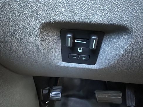 Used 2011 Chevrolet Silverado 2500 W/T RWD image 18