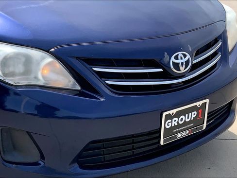 Used 2013 Toyota Corolla LE image 28