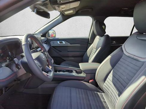 New 2026 Ford Explorer ST-Line w/ Premium Package image 4