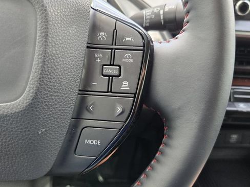 Used 2025 Toyota Prius Plug-In Hybrid FWD image 21