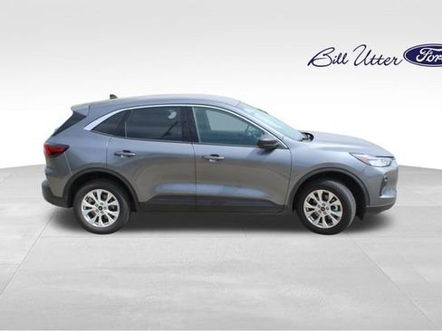 Used 2024 Ford Escape Active AWD/4WD image 4