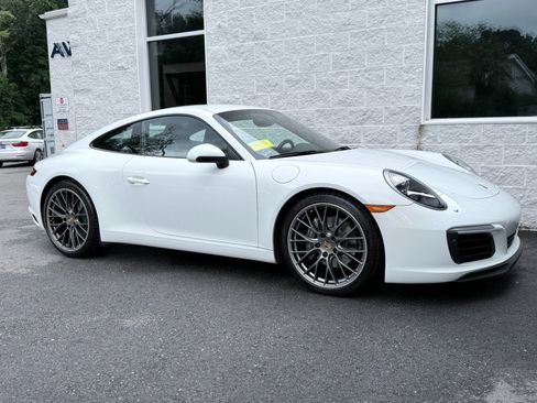 Used 2017 Porsche 911 Carrera 4 AWD/4WD image 38