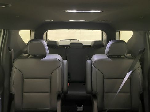 New 2026 Chevrolet Traverse LT w/ Driver Confidence Package AWD/4WD image 13