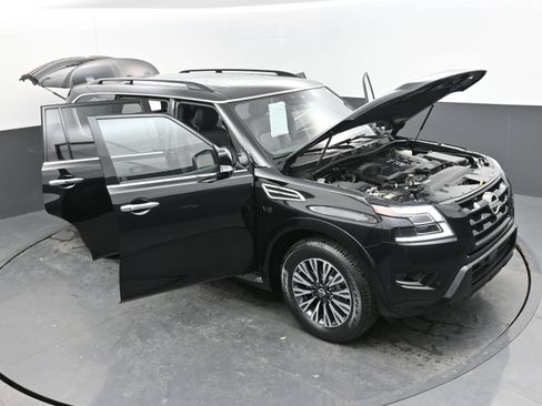 Used 2022 Nissan Armada SL w/ Midnight Edition Package RWD image 42