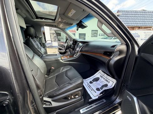 Used 2015 Cadillac Escalade Premium image 62