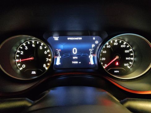 Used 2018 Jeep Compass Trailhawk w/ Navigation Group image 23