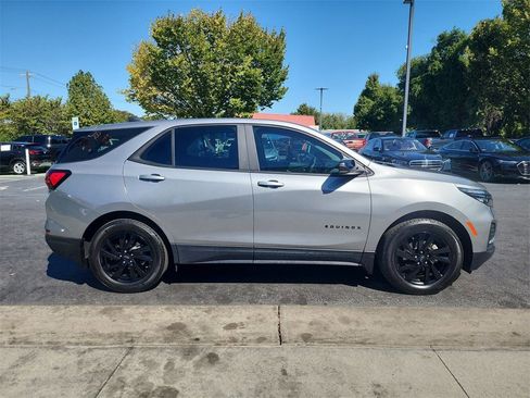 Used 2023 Chevrolet Equinox LS w/ Sport Edition image 10