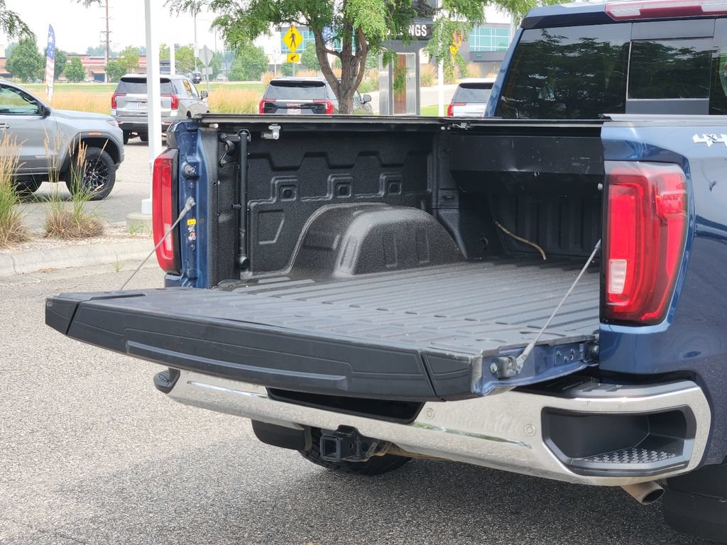 Used 2021 GMC Sierra 1500 SLT w/ SLT Premium Plus Package AWD/4WD image 8