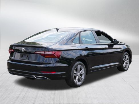 Used 2019 Volkswagen Jetta R-Line w/ R-Line Cold Weather Package FWD image 7