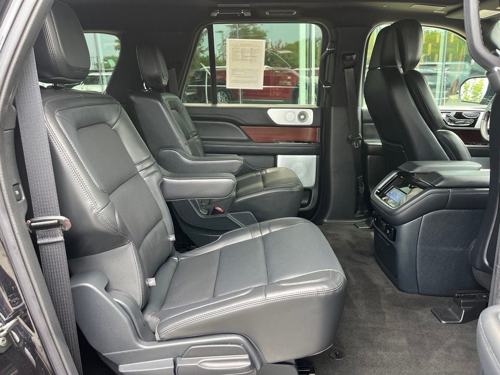 Certified 2023 Lincoln Navigator L Reserve AWD/4WD image 20
