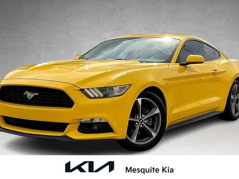 Used 2015 Ford Mustang Coupe w/ Equipment Group 051A image 1