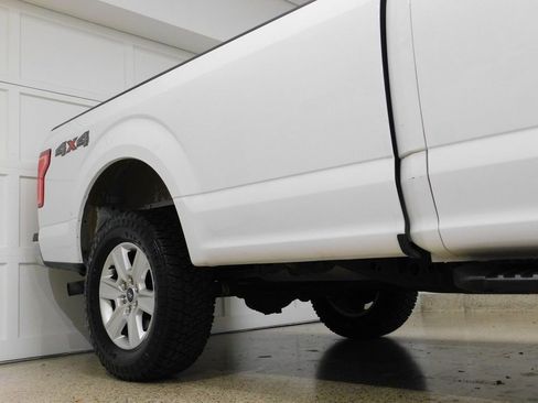 Used 2018 Ford F150 XLT w/ Heavy-Duty Payload Package image 12