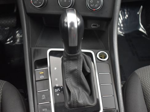 Used 2019 Volkswagen Jetta S w/ Driver Assistance Package FWD image 10