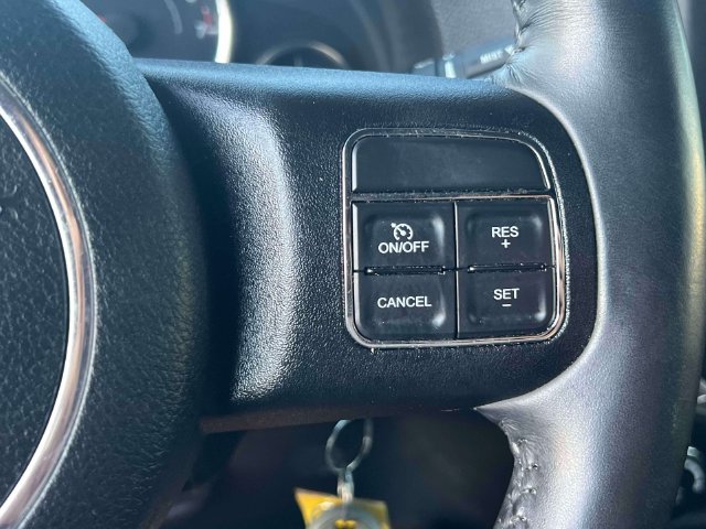 Used 2016 Jeep Wrangler Sahara w/ Connectivity Group AWD/4WD image 22