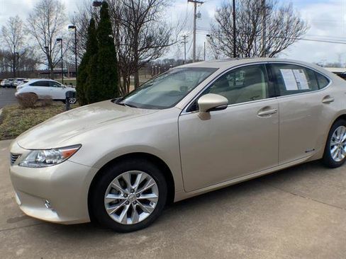 Used 2013 Lexus ES 300h w/ Luxury Pkg image 4