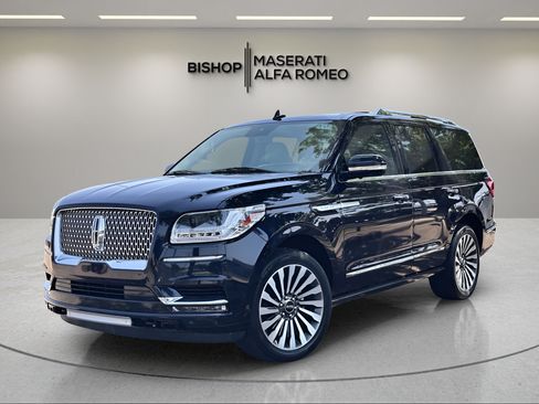 Used 2021 Lincoln Navigator Reserve w/ Luxury Package AWD/4WD image 2