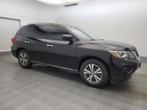 Used 2020 Nissan Pathfinder SL image 11