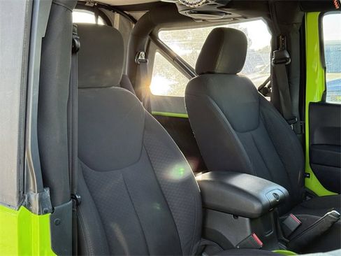 Used 2013 Jeep Wrangler Sport image 17