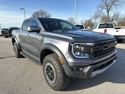 Used 2025 Ford Ranger Raptor image 3