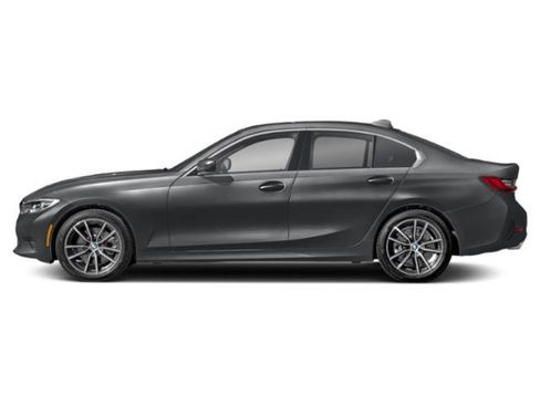 Used 2022 BMW 330i Sedan w/ M Sport Package RWD image 3