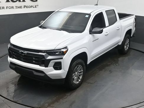 New 2026 Chevrolet Colorado LT w/ LT Convenience Package AWD/4WD image 23