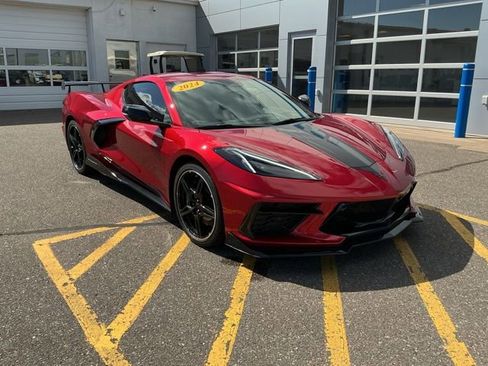 Used 2024 Chevrolet Corvette Stingray Premium Cpe w/ Z51 Performance Package RWD image 1