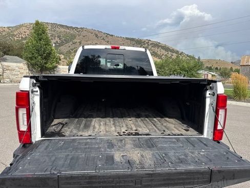 Used 2022 Ford F350 Limited AWD/4WD image 11