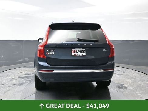 Used 2024 Volvo XC90 B6 Plus image 14