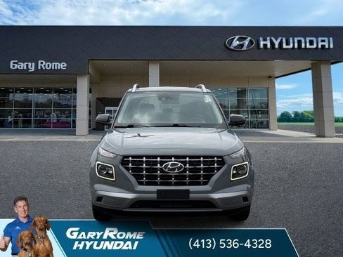 Used 2022 Hyundai Venue Limited w/ Cargo Package FWD image 10