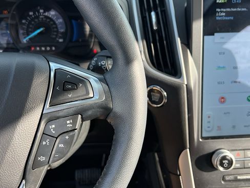 Used 2024 Ford Edge SEL w/ Convenience Package image 35