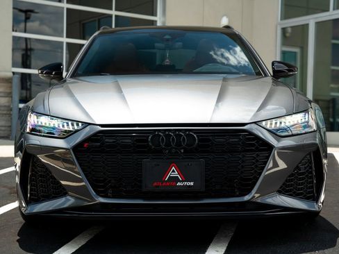 Used 2022 Audi RS 6 w/ Executive Package AWD/4WD image 4